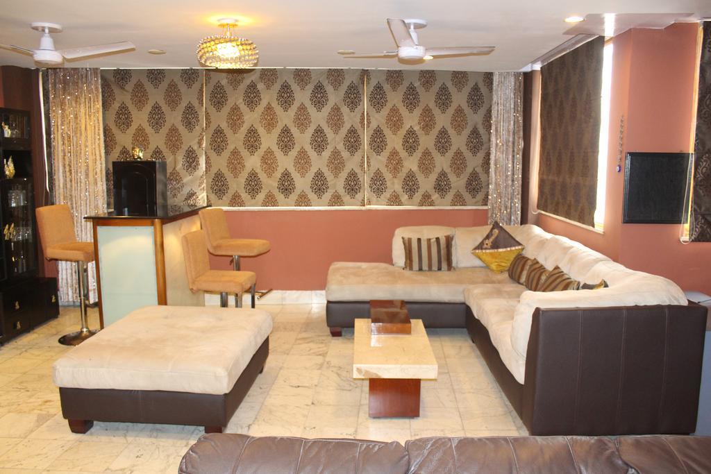 Service Apartments, Park Street, Calcutta Luaran gambar