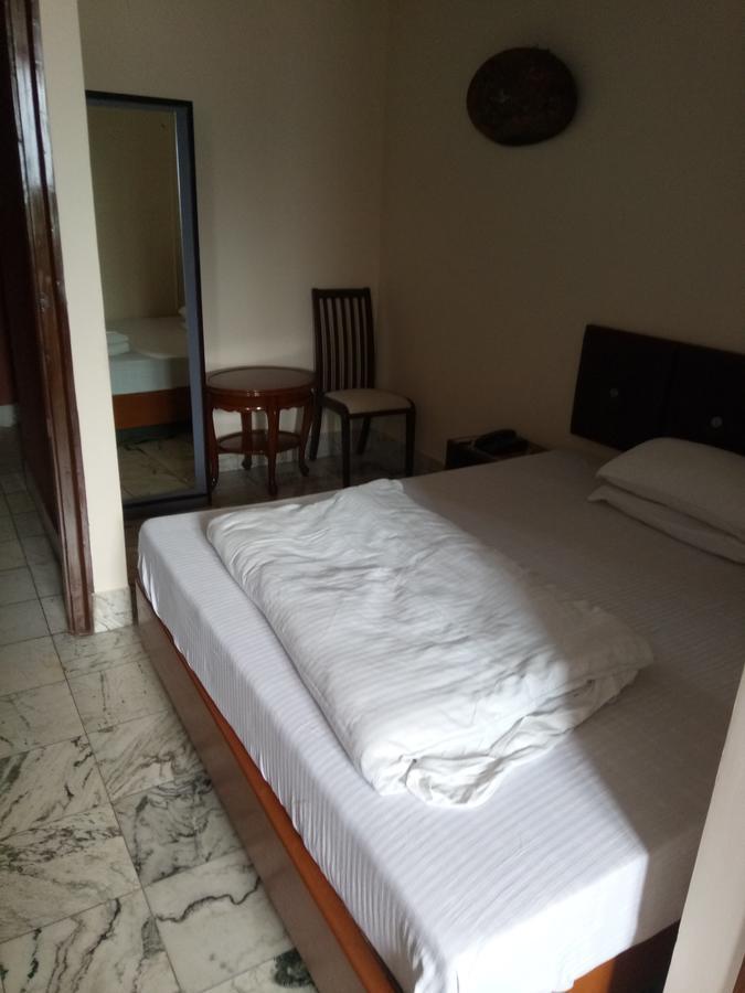 Service Apartments, Park Street, Calcutta Luaran gambar